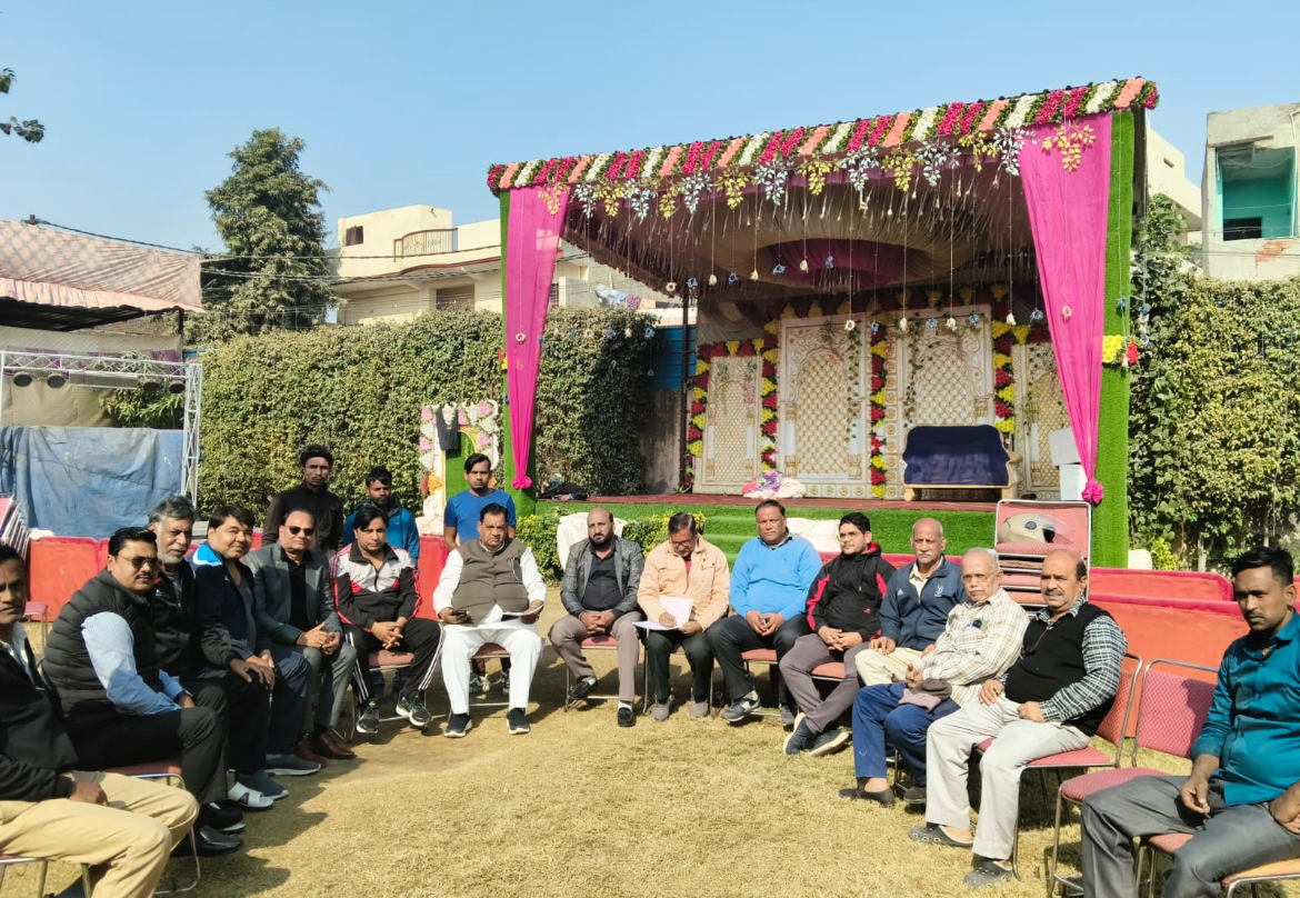 जीडीए द्वारा तुलसी निकेतन रि- डेवलपमेंट करने पर चर्चा हुई।