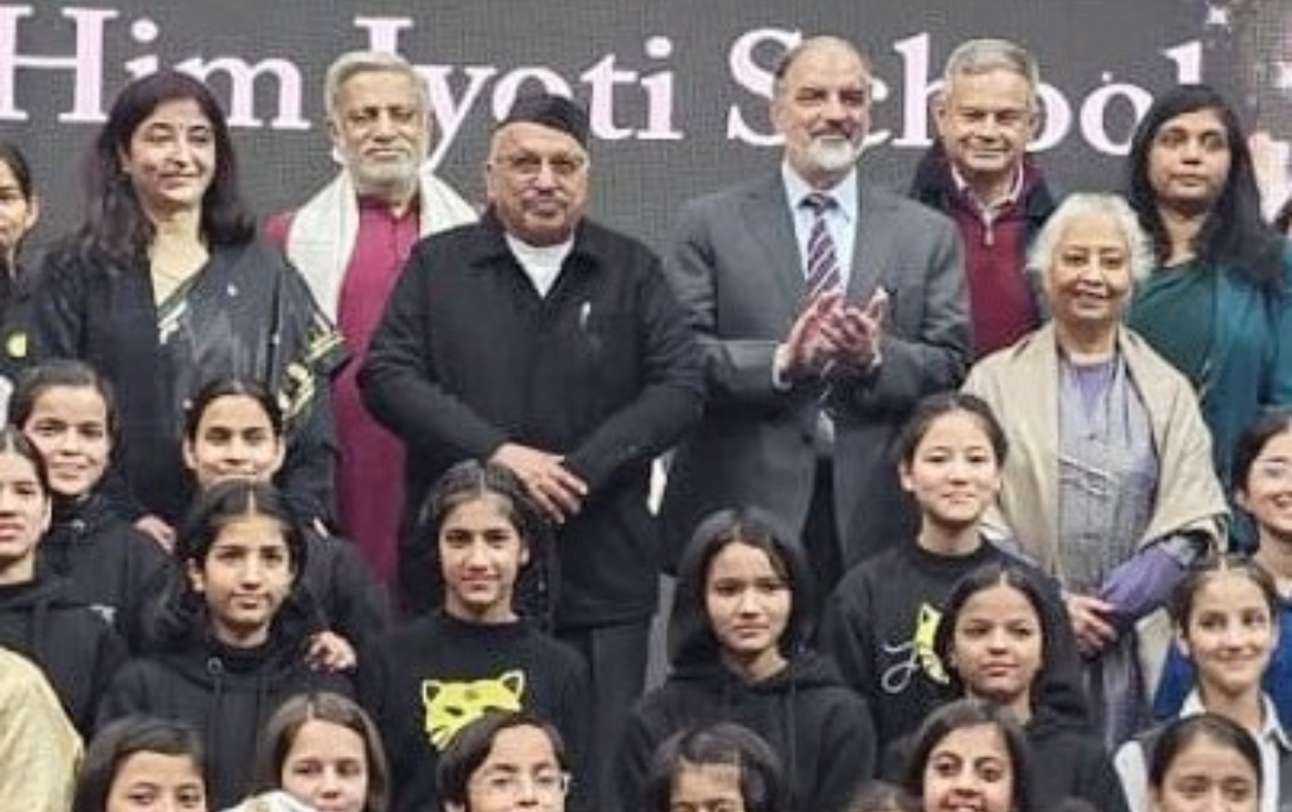 हिम ज्योति स्कूल ने “विहंग… जब सपने उड़ान भरते हैं” वार्षिक समारोह मनाया